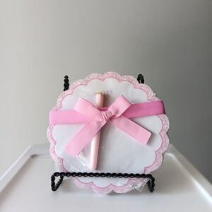 OCS Designs Round Scalloped Edge Listpad 100 Sheets Petals on Pink White 7"